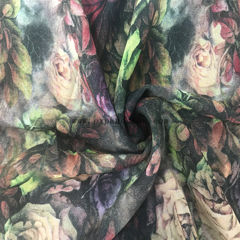 Customized newly 100% polyester printed chiffon fabric for women dress